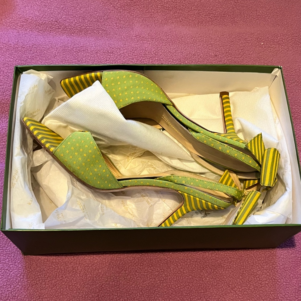KATE SPADE It Girl Miss Green Dots Bows Sling back High heels 7.5 box + 2 bags